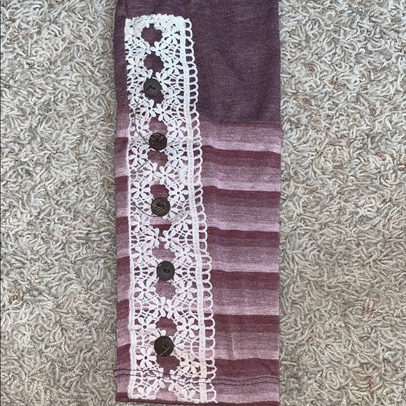 🎉HOST PICK🎉FALL🍁Like NEW Top “It’s Fall Y’all” - Picture 3 of 9